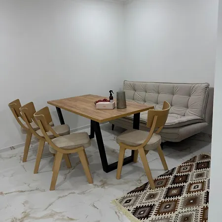 River House 度假居 *