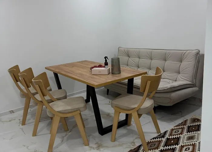 River House 度假居 *